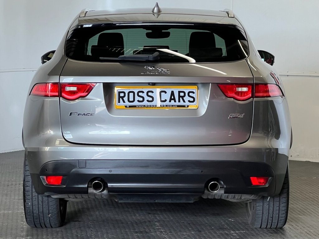 Used Jaguar F-Pace 2018 for sale - 77835597: Photo 4