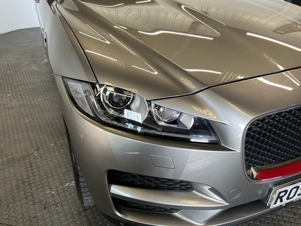 Used Jaguar F-Pace 2018 for sale - 77835597: Photo 9