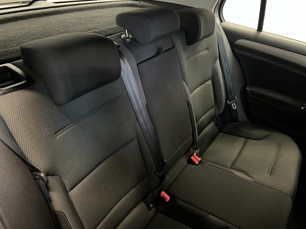 Used Volkswagen Golf 2015 for sale - 76345240: Photo 17