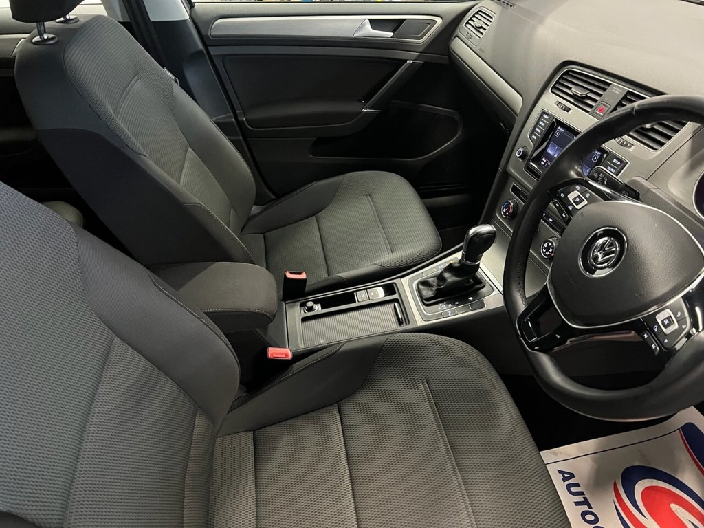 Used Volkswagen Golf 2015 for sale - 76345240: Photo 20