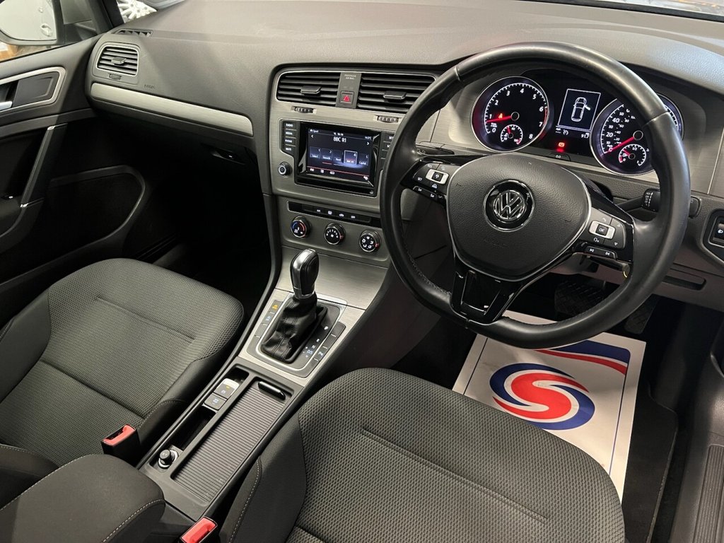 Used Volkswagen Golf 2015 for sale - 76345240: Photo 21