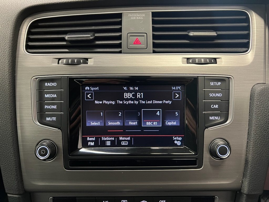 Used Volkswagen Golf 2015 for sale - 76345240: Photo 25