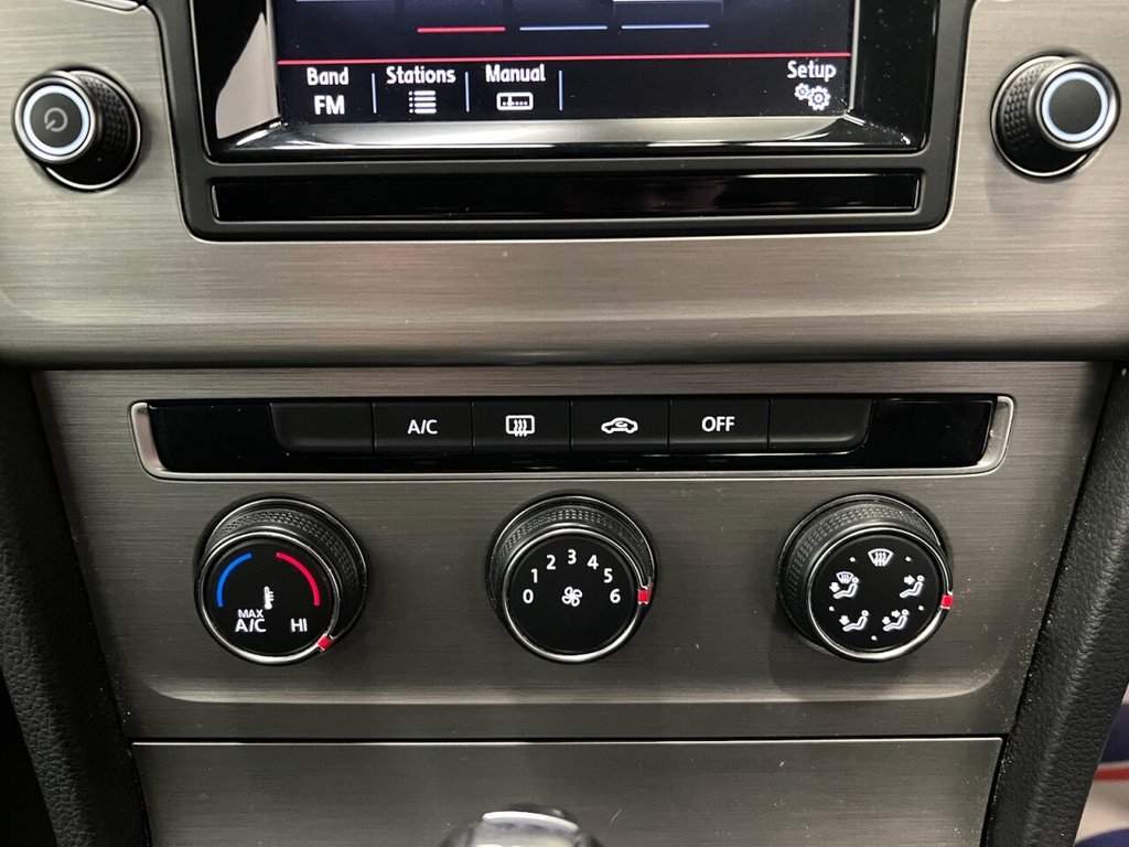 Used Volkswagen Golf 2015 for sale - 76345240: Photo 26