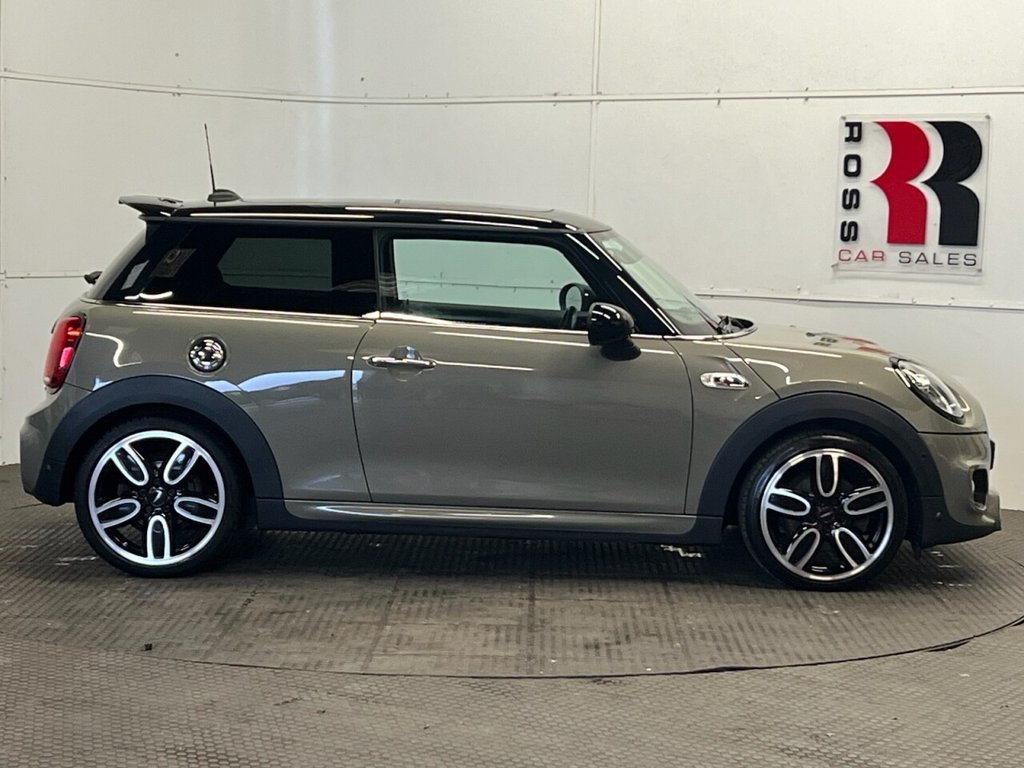 Used MINI Hatch 2019 for sale - 77313474: Photo 2