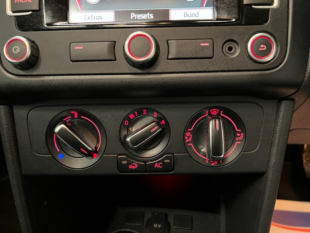 Used Volkswagen Polo 2013 for sale - 77153288: Photo 23