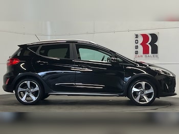 Used Ford Fiesta 2018 for sale - 77666842: Photo