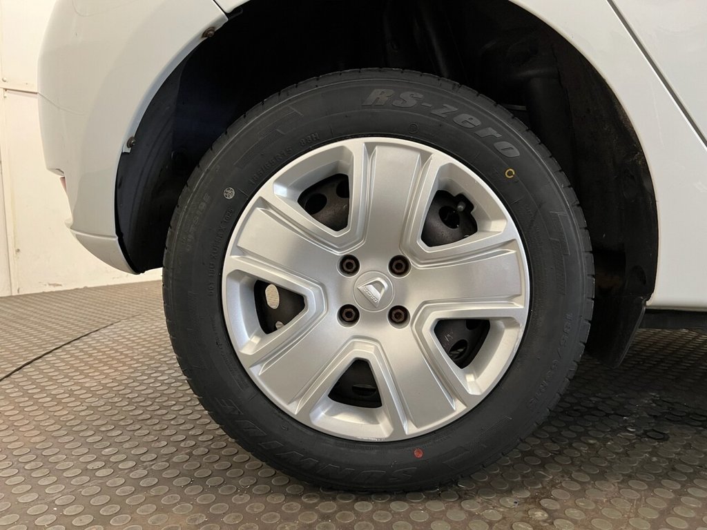 Used Dacia Sandero 2017 for sale - 76941606: Photo 13