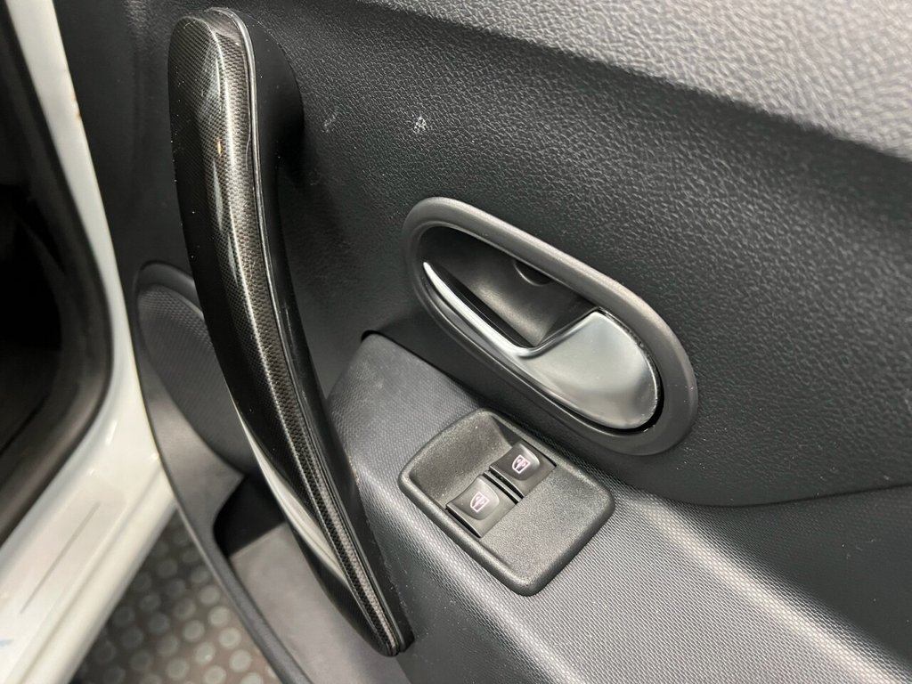 Used Dacia Sandero 2017 for sale - 76941606: Photo 22