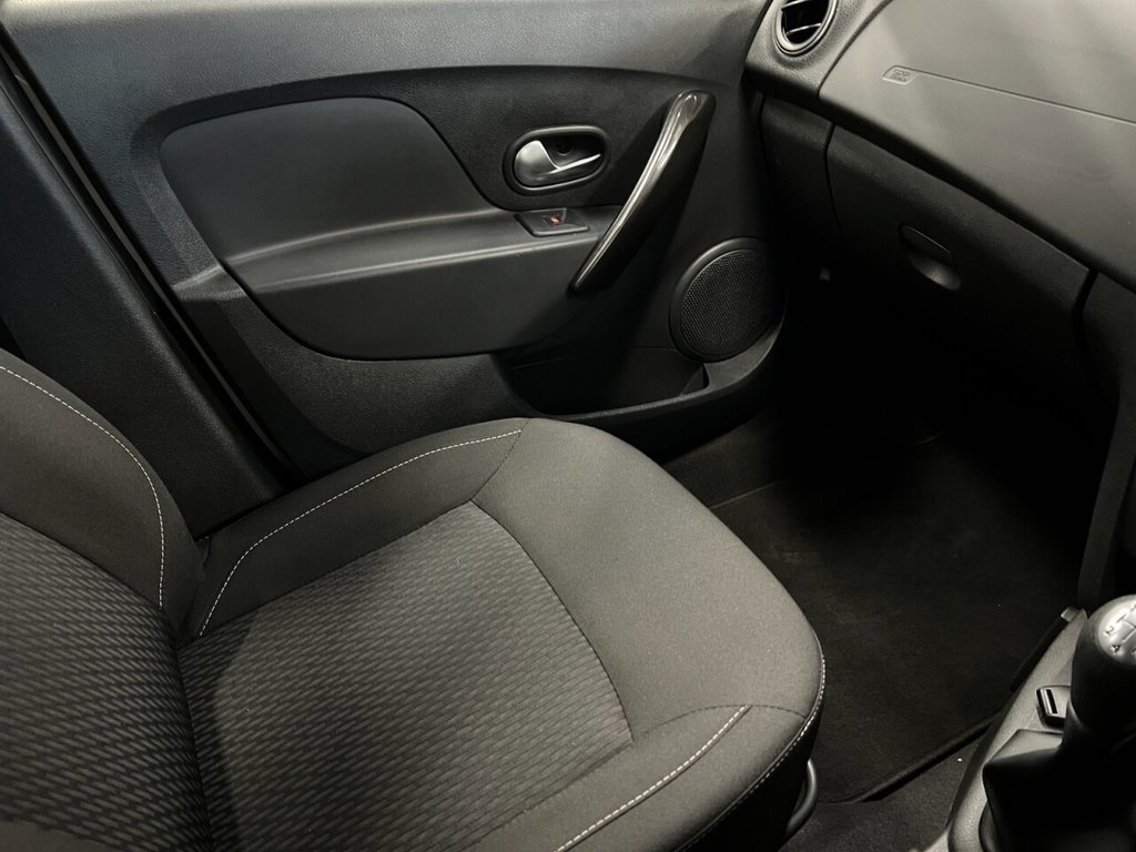 Used Dacia Sandero 2017 for sale - 76941606: Photo 32