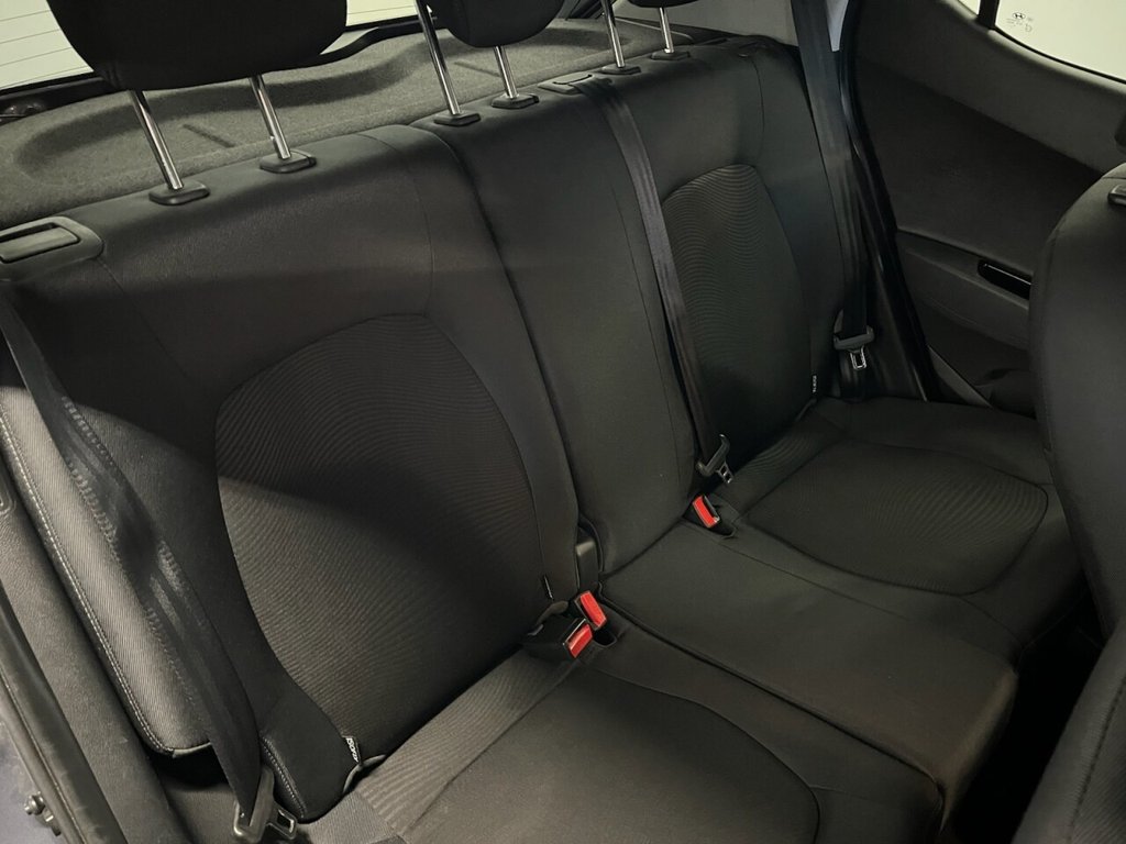 Used Hyundai i10 2019 for sale - 76798209: Photo 17