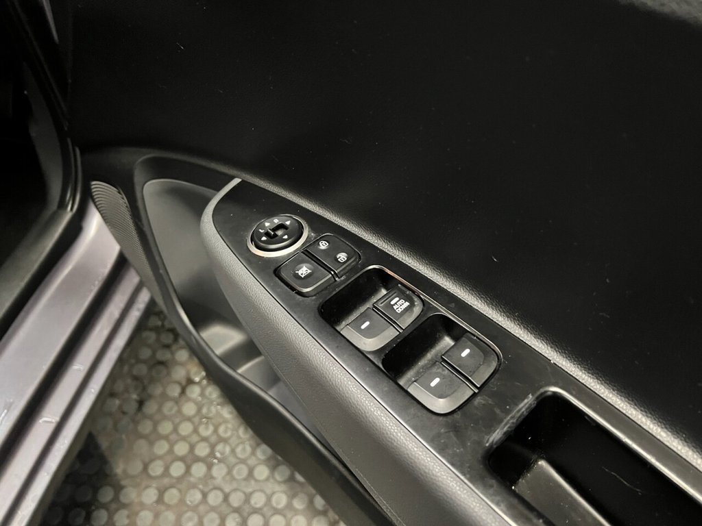 Used Hyundai i10 2019 for sale - 76798209: Photo 23