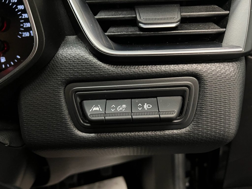 Used Renault Clio 2021 for sale - 77153161: Photo 35