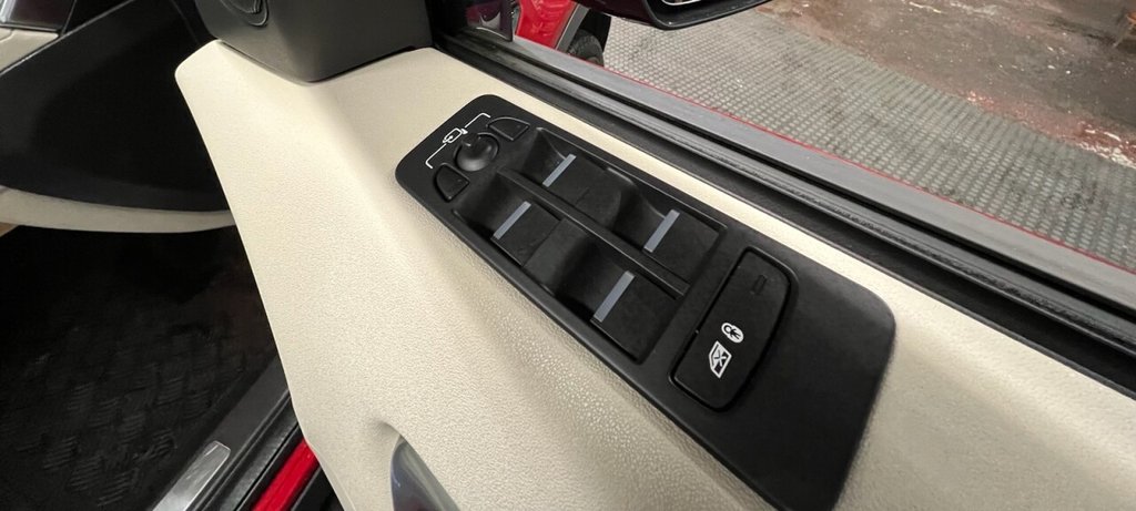 Used Land Rover Discovery Sport 2018 for sale - 76501049: Photo 16