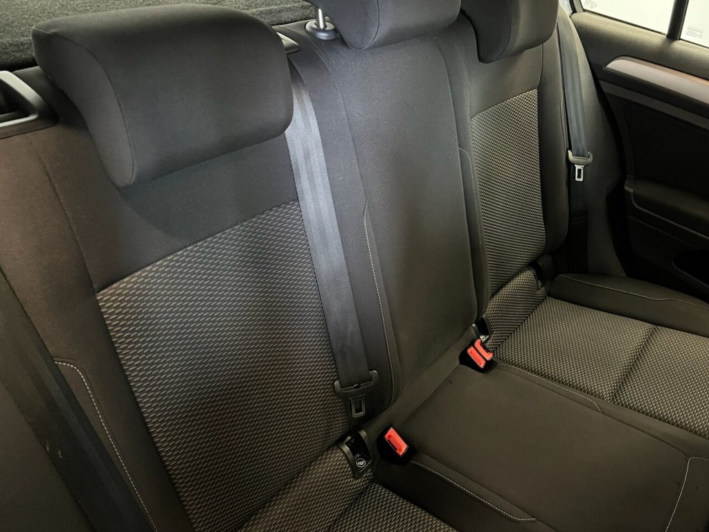 Used Volkswagen Golf 2017 for sale - 76386611: Photo 17