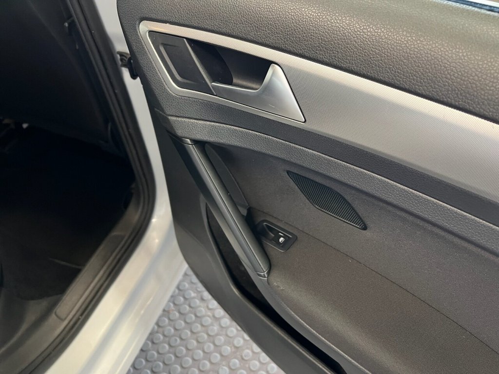 Used Volkswagen Golf 2017 for sale - 76386611: Photo 18