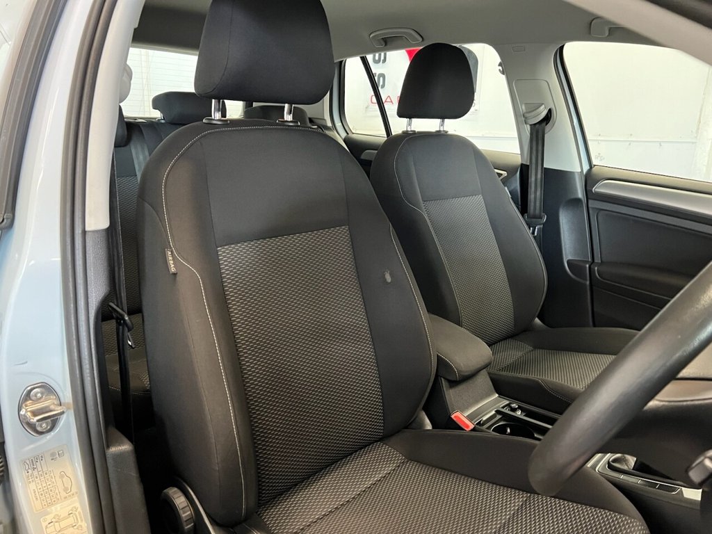 Used Volkswagen Golf 2017 for sale - 76386611: Photo 22