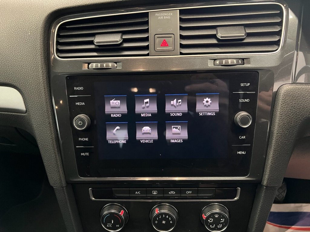 Used Volkswagen Golf 2017 for sale - 76386611: Photo 25