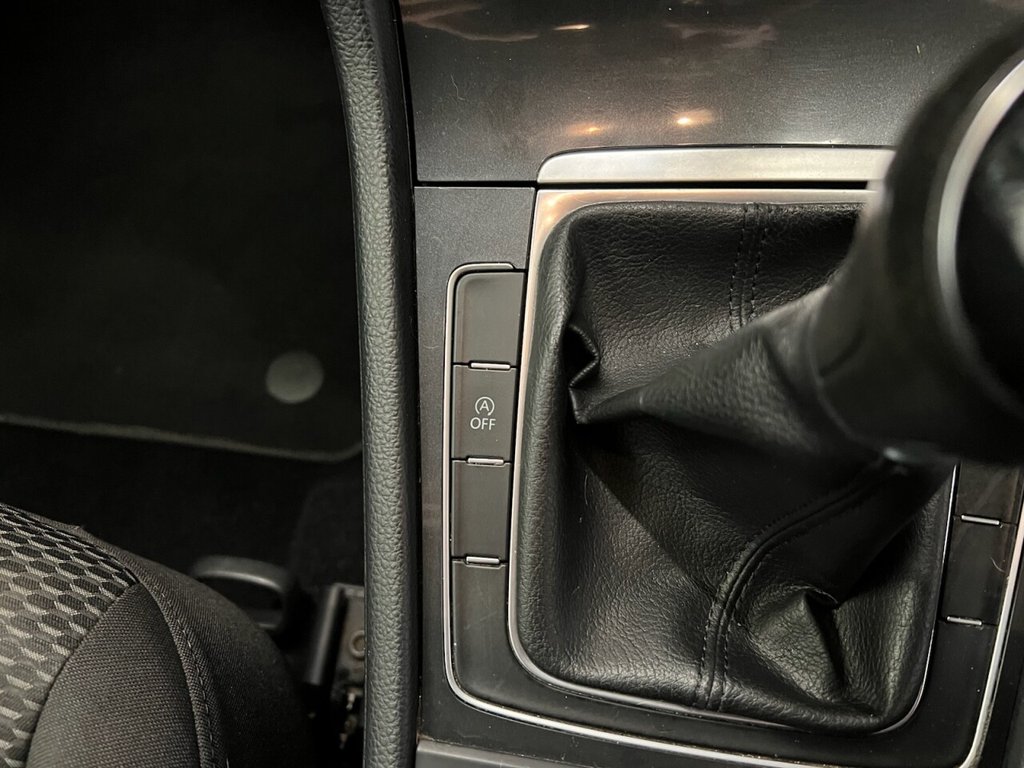 Used Volkswagen Golf 2017 for sale - 76386611: Photo 29