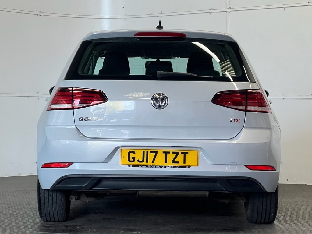 Used Volkswagen Golf 2017 for sale - 76386611: Photo 4