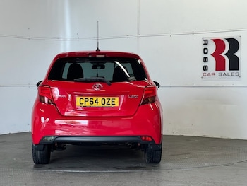 Used Toyota Yaris 2015 for sale - 78619055: Photo