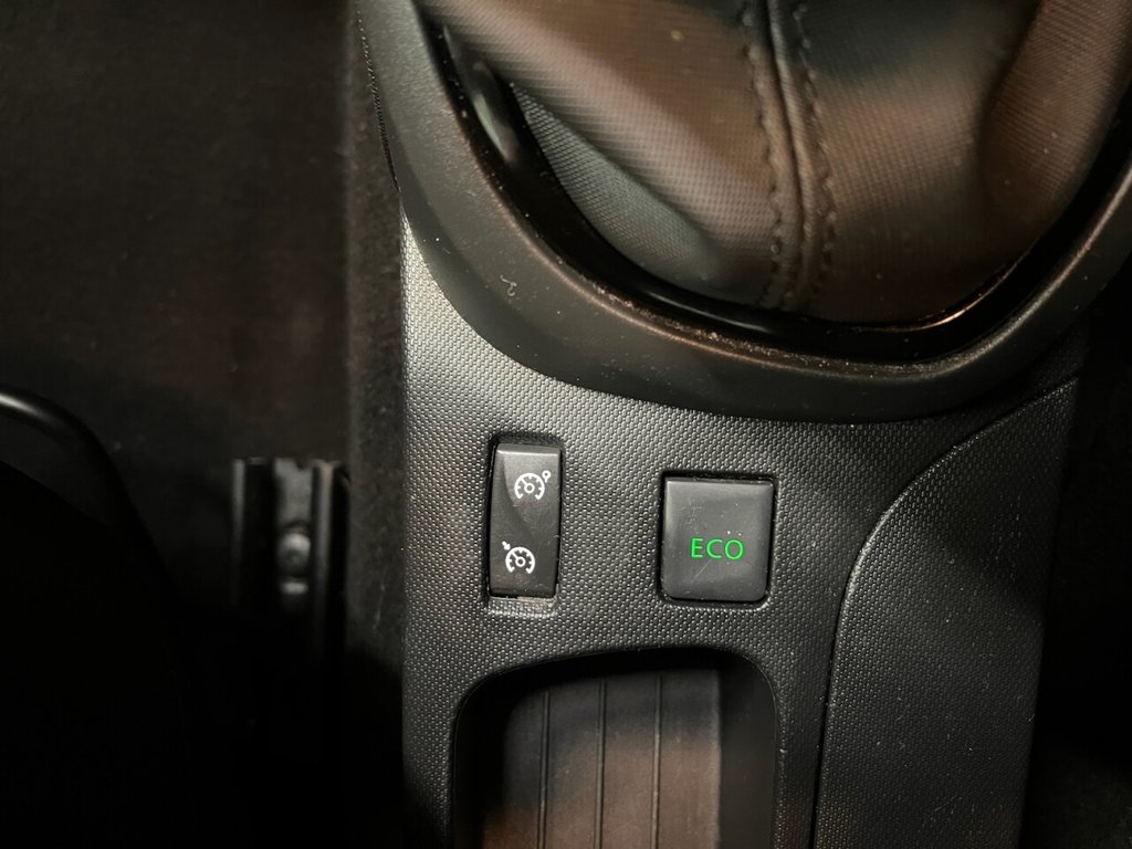 Used Renault Captur 2014 for sale - 76783357: Photo 27