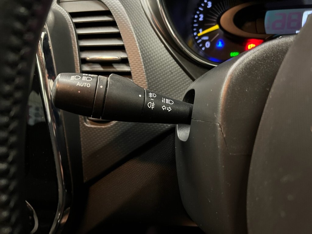 Used Renault Captur 2014 for sale - 76783357: Photo 29