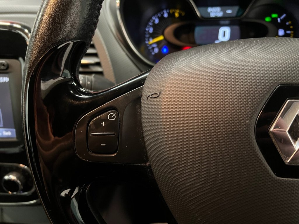 Used Renault Captur 2014 for sale - 76783357: Photo 31