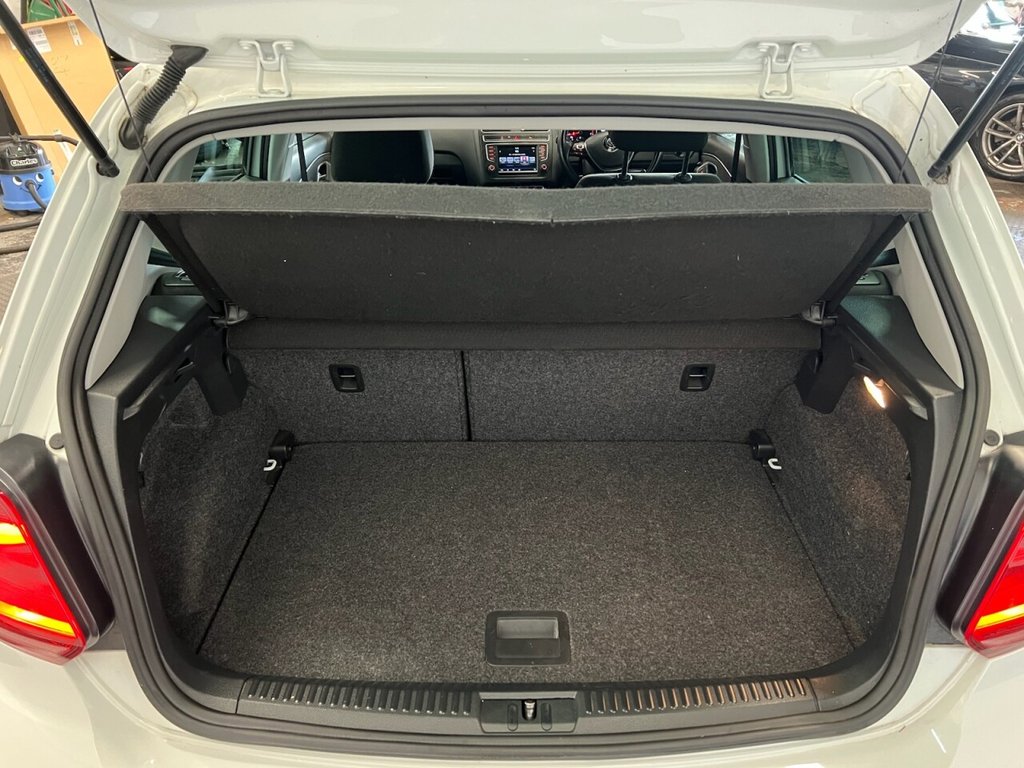 Used Volkswagen Polo 2017 for sale - 76740651: Photo 14