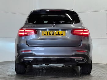 Used Mercedes-Benz GLC 2019 for sale - 77171919: Photo