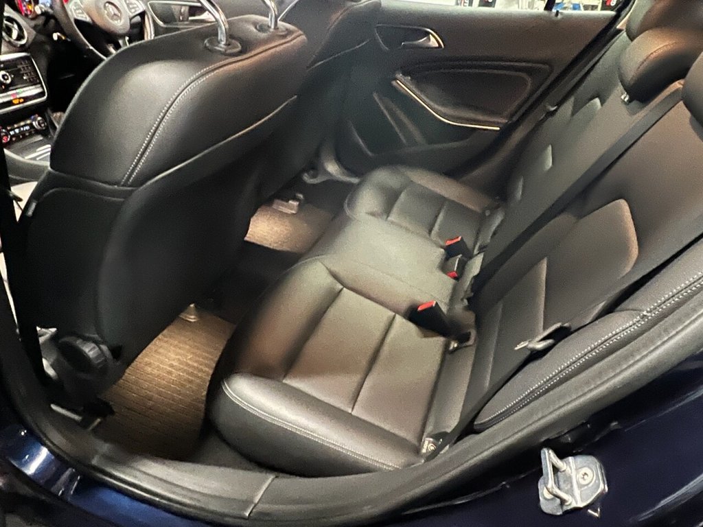 Used Mercedes-Benz GLA 2018 for sale - 76470302: Photo 32