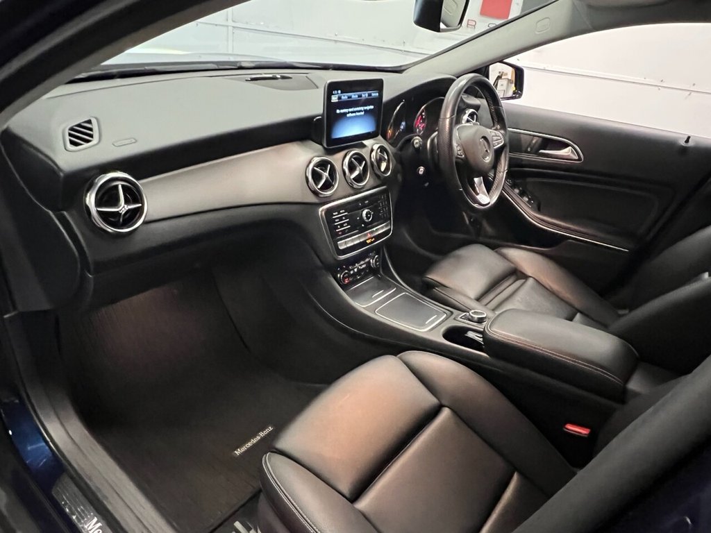 Used Mercedes-Benz GLA 2018 for sale - 76470302: Photo 33