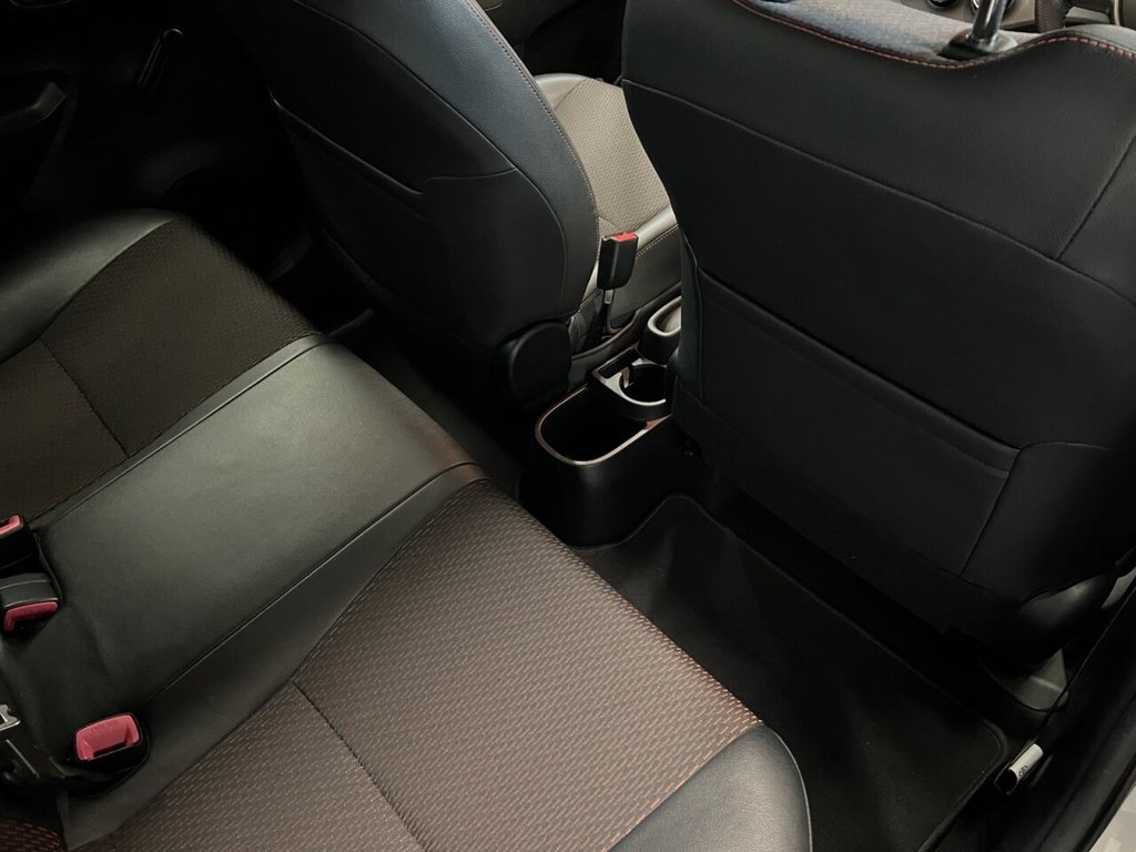 Used Toyota Yaris 2013 for sale - 76406401: Photo 16