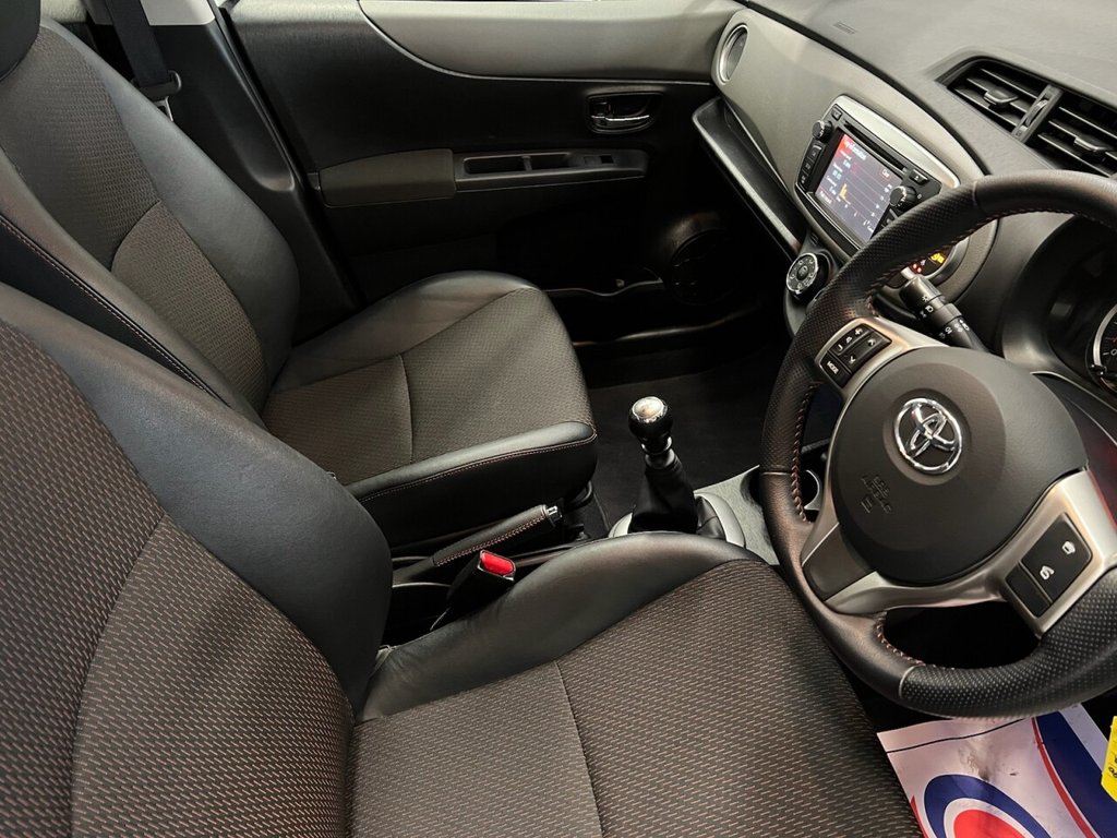 Used Toyota Yaris 2013 for sale - 76406401: Photo 19
