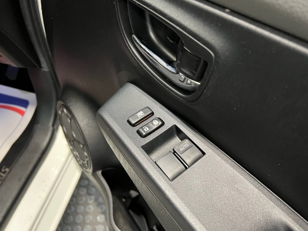 Used Toyota Yaris 2013 for sale - 76406401: Photo 22