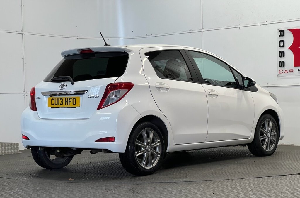 Used Toyota Yaris 2013 for sale - 76406401: Photo 3