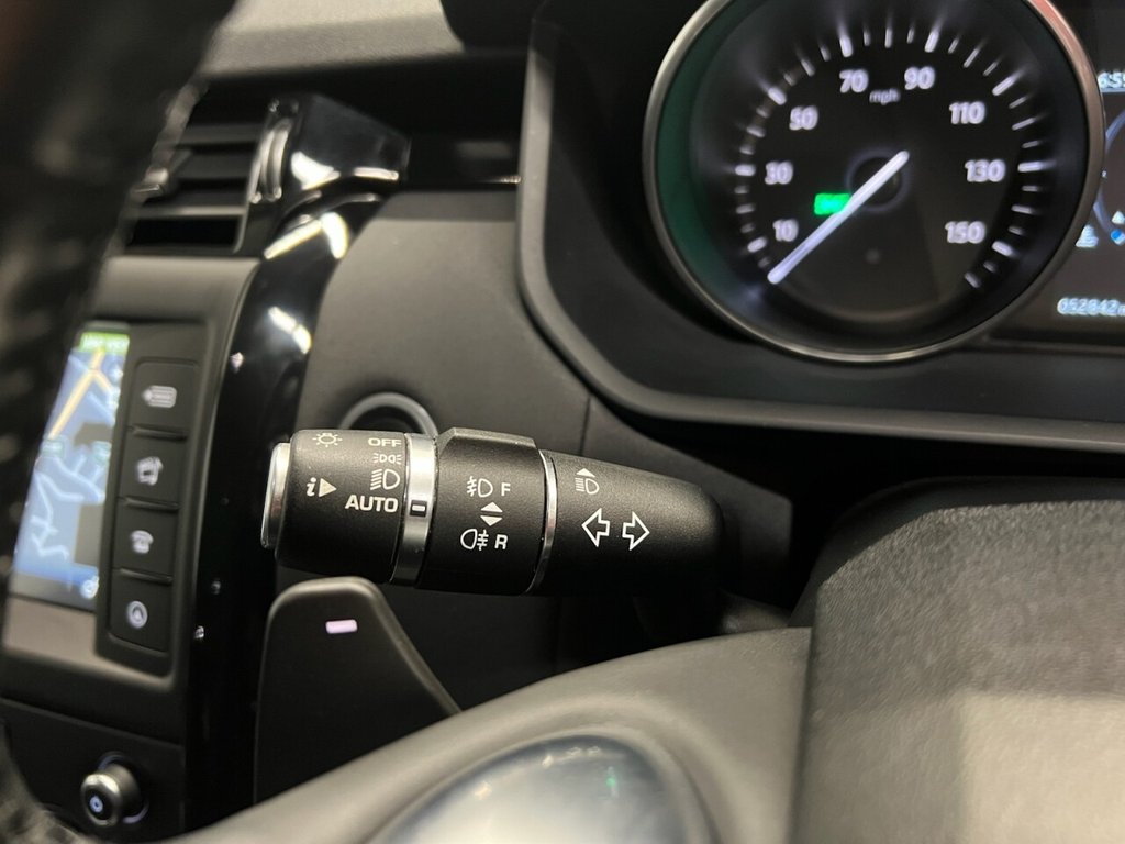 Used Land Rover Discovery 2017 for sale - 77212863: Photo 32