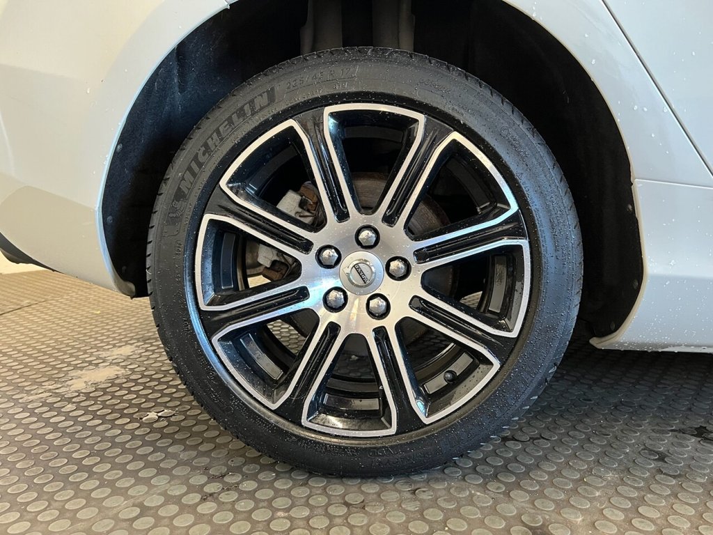 Used Volvo V40 2018 for sale - 77383512: Photo 13