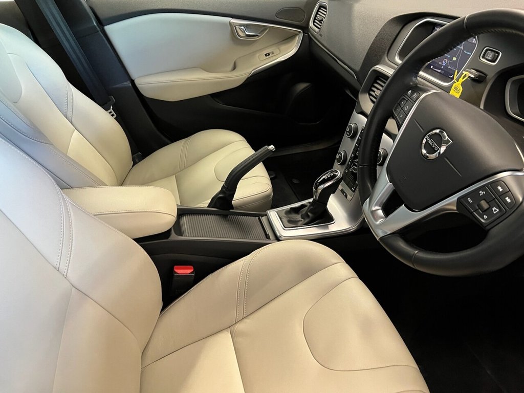 Used Volvo V40 2018 for sale - 77383512: Photo 20