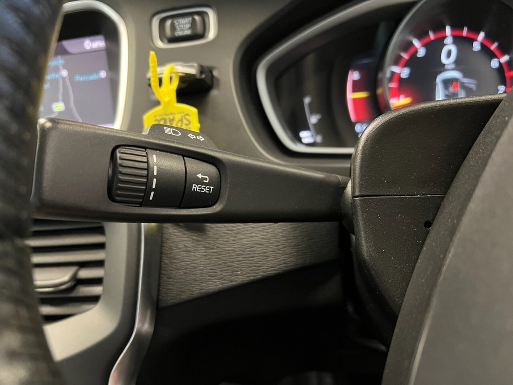 Used Volvo V40 2018 for sale - 77383512: Photo 29