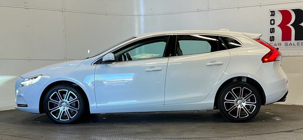 Used Volvo V40 2018 for sale - 77383512: Photo 6