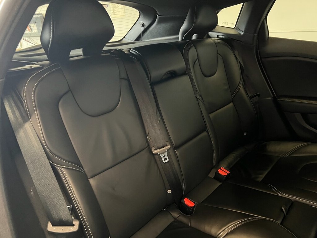 Used Volvo V40 2016 for sale - 77835413: Photo 16