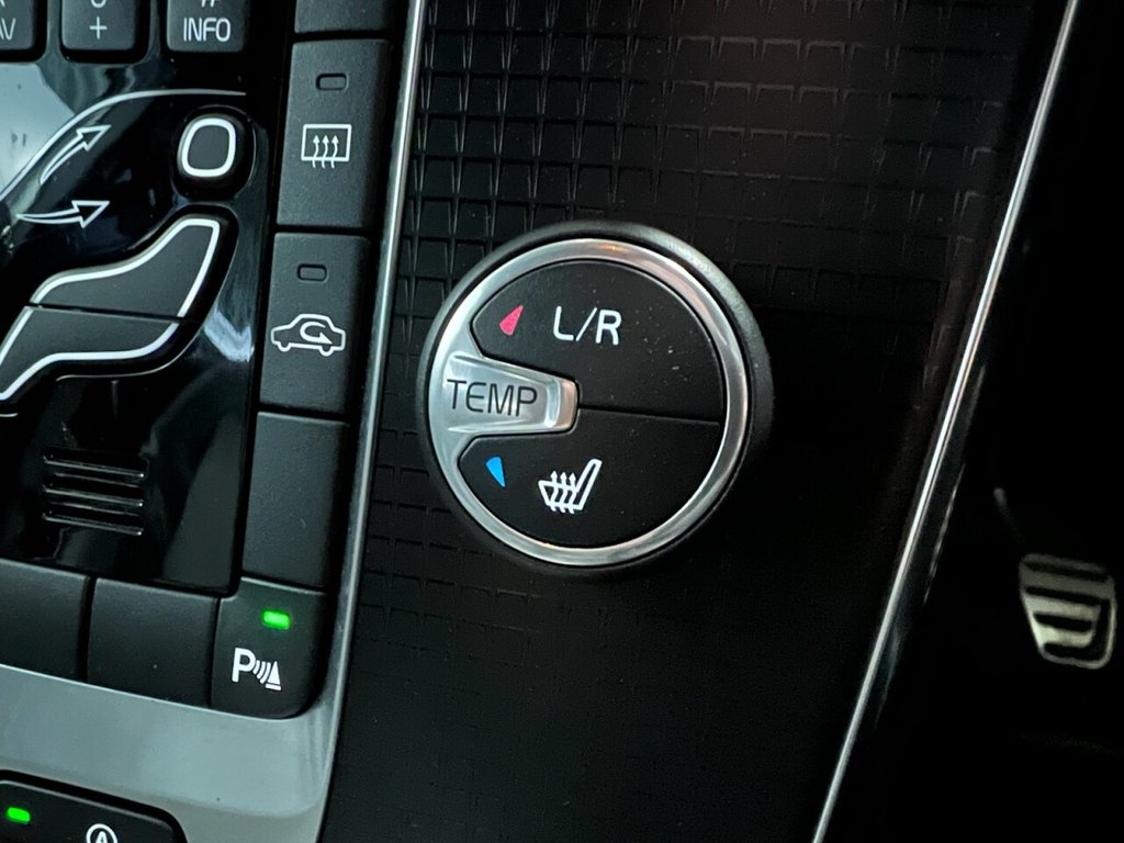 Used Volvo V40 2016 for sale - 77835413: Photo 23