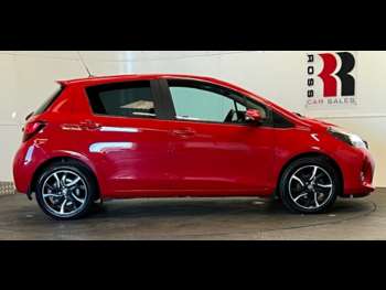 Used Toyota Yaris 2015 for sale - 74734824: Photo