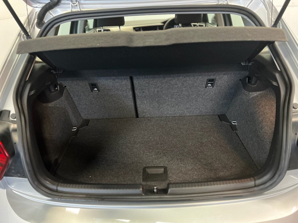 Used Volkswagen Polo 2018 for sale - 77720391: Photo 14