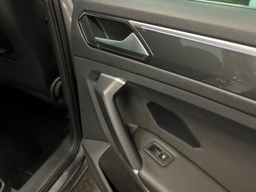 Used Volkswagen Tiguan 2016 for sale - 76923598: Photo 18