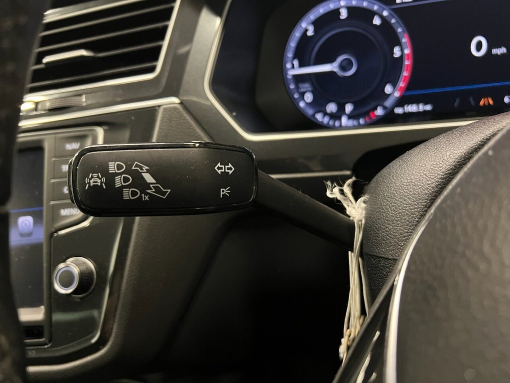 Used Volkswagen Tiguan 2016 for sale - 76923598: Photo 32