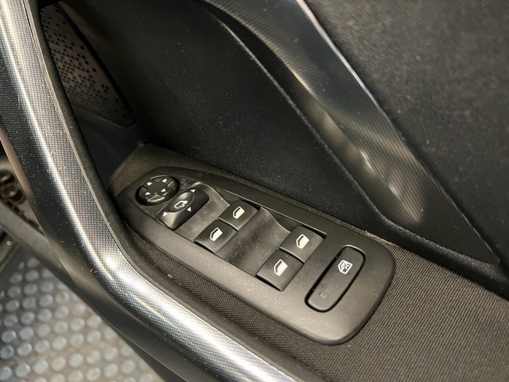 Used Peugeot 2008 2018 for sale - 77187980: Photo 21