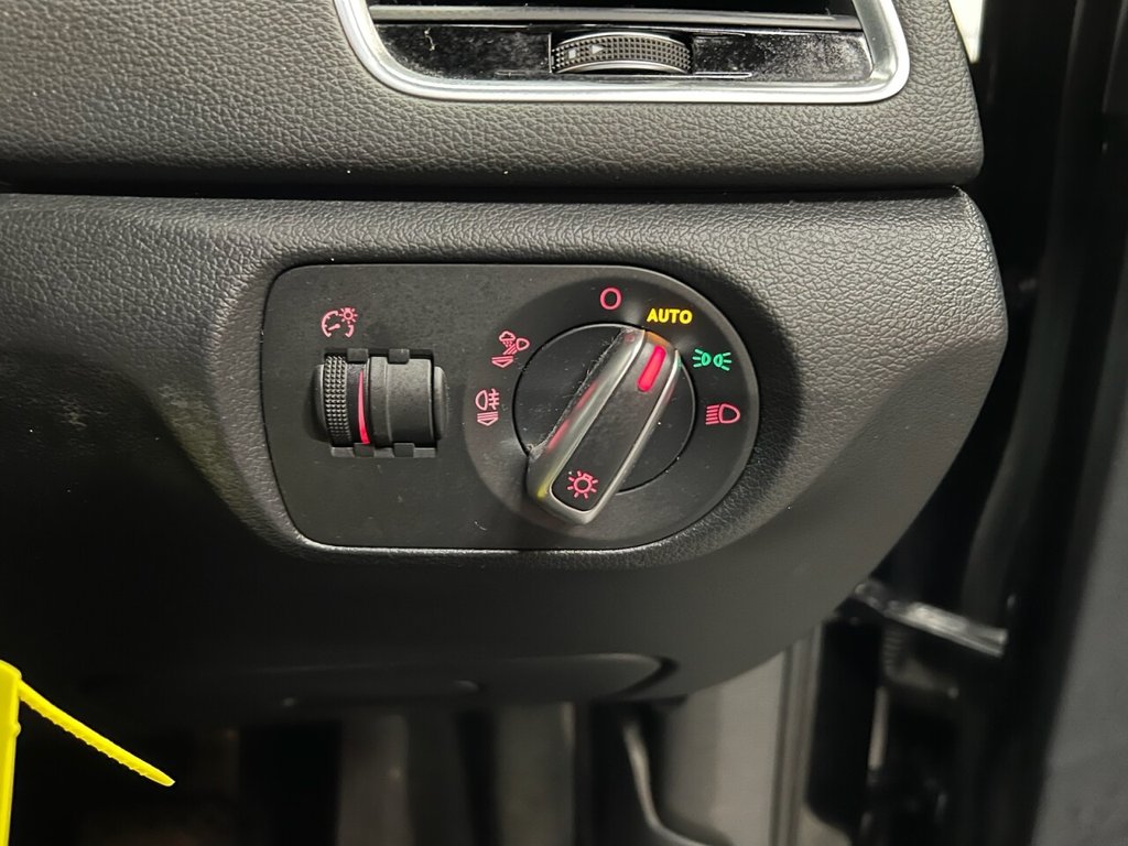 Used Audi Q3 2017 for sale - 77693218: Photo 33