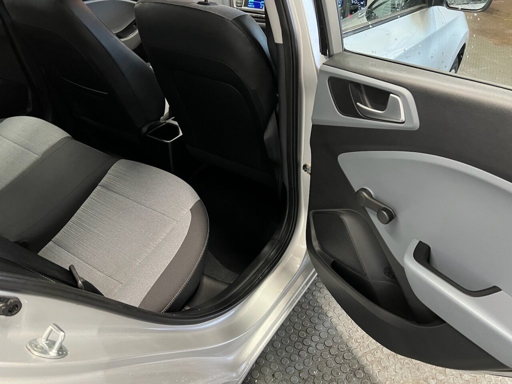 Used Hyundai i20 2015 for sale - 77734659: Photo 15