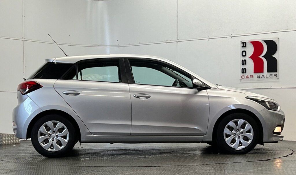 Used Hyundai i20 2015 for sale - 77734659: Photo 2
